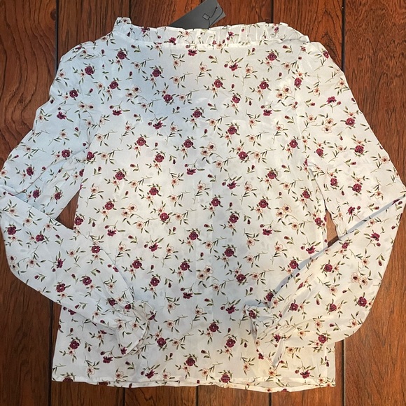 NWT Nasty Gal Floral White Button Down Shirt - Picture 2 of 3